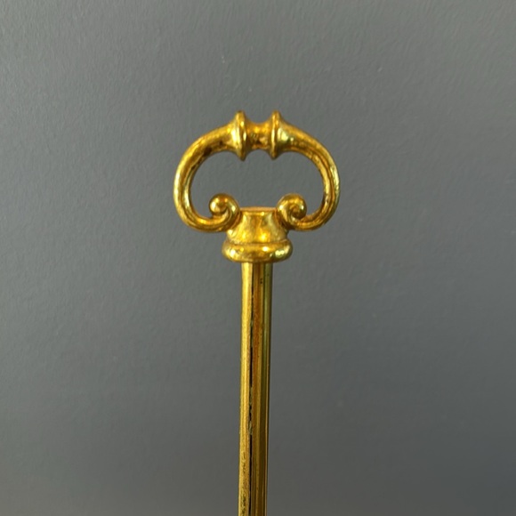 Vintage Brass Ornate Regency Double
Light Table Desk Lamp with 2 blue shades - Picture 9 of 16